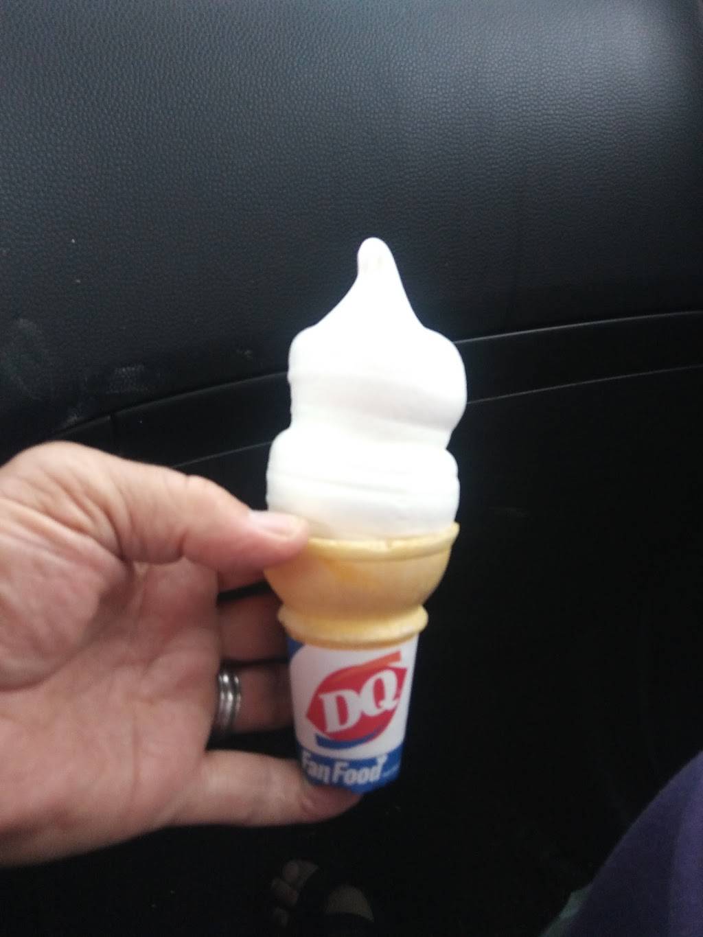 Dairy Queen Grill & Chill | restaurant | 606 W Broadway St, Lawrenceburg, KY 40342, USA | 5028399972 OR +1 502-839-9972