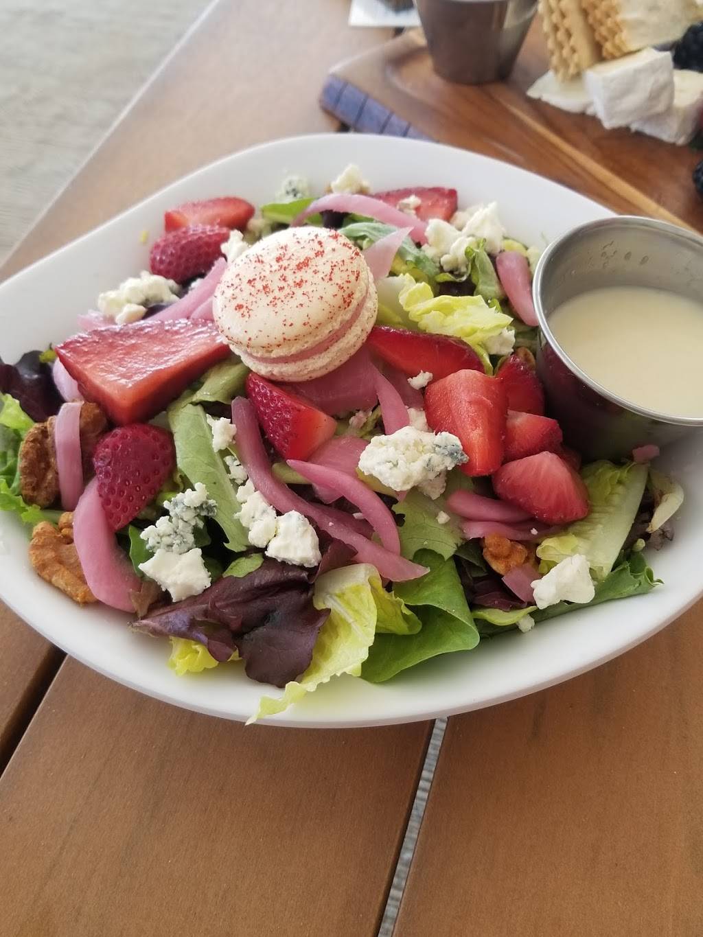 Shore Club | restaurant | 1603 N Lake Shore Dr, Chicago, IL 60610, USA | 3126358058 OR +1 312-635-8058