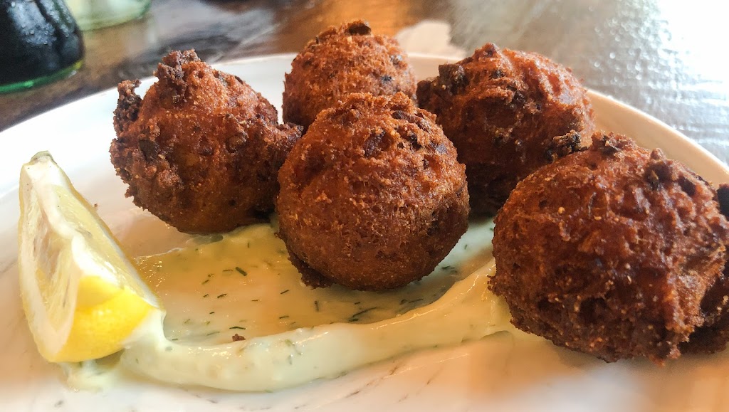 Urban Swinery | restaurant | 19 Palafox Pl, Pensacola, FL 32502, USA | 8503325536 OR +1 850-332-5536