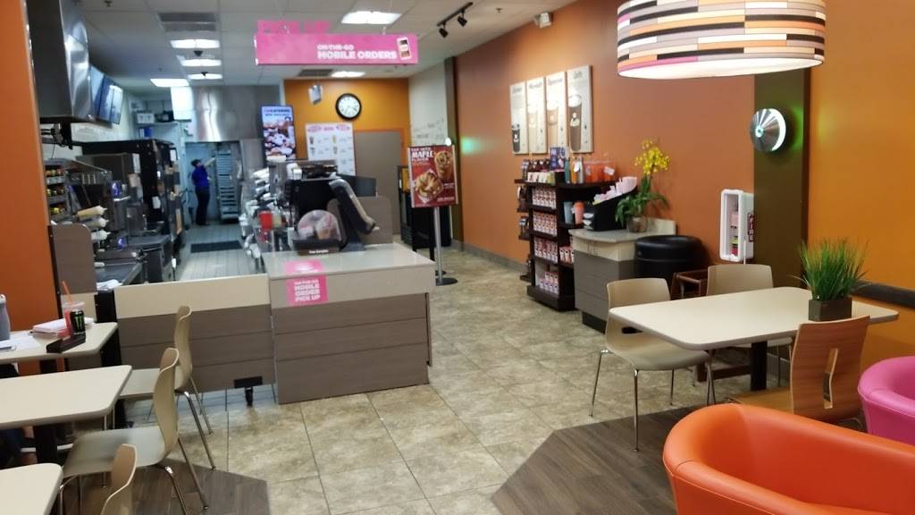 Dunkin | bakery | 4401 S Flamingo Rd, Davie, FL 33330, USA | 9546403924 OR +1 954-640-3924