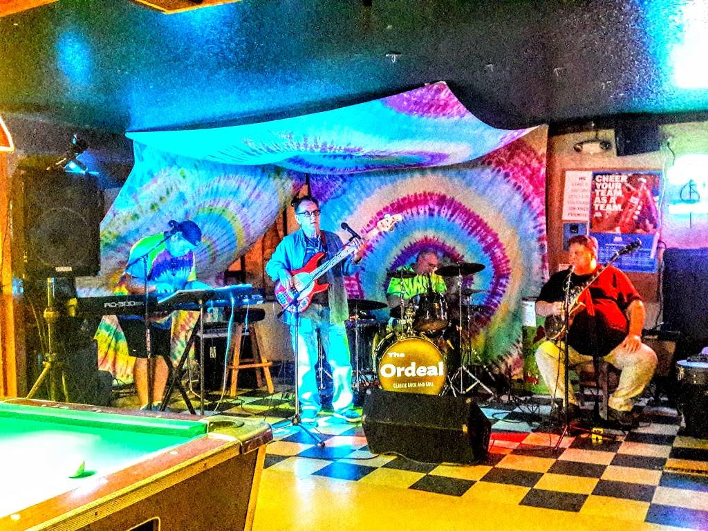 Jts Roadhouse | restaurant | 13609 N Florida Ave, Tampa, FL 33613, USA | 8139624440 OR +1 813-962-4440