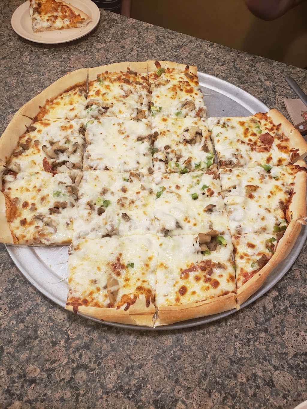 Gambinos Pizza | meal delivery | 720 Oklahoma Blvd, Alva, OK 73717, USA | 5803270444 OR +1 580-327-0444