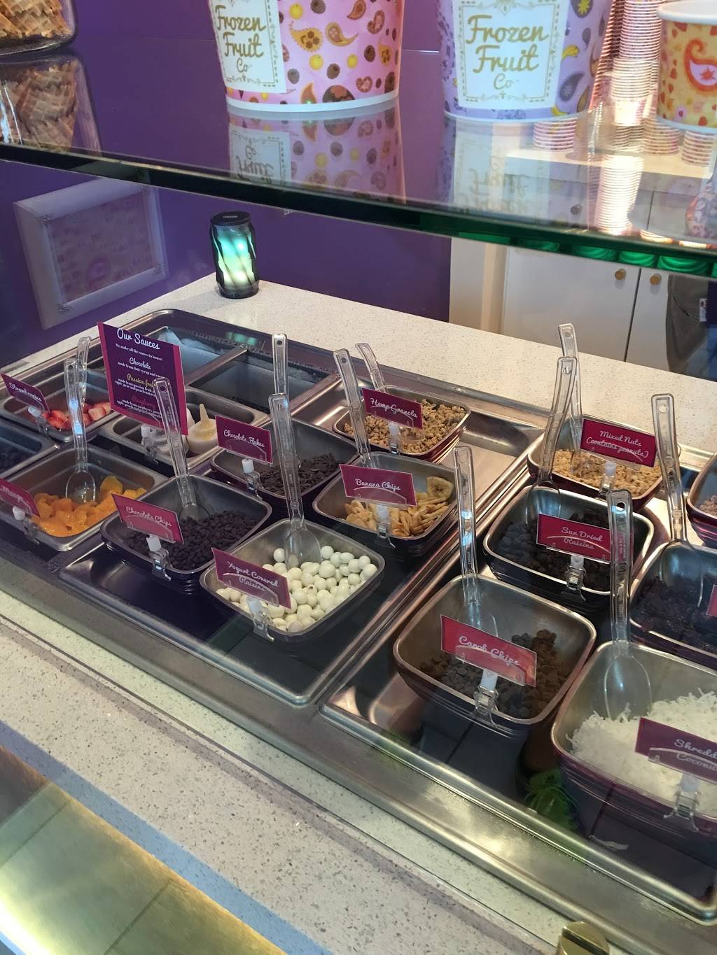 Frozen Fruit Co | restaurant | 729 Montana Ave #2, Santa Monica, CA 90403, USA | 4247448860 OR +1 424-744-8860