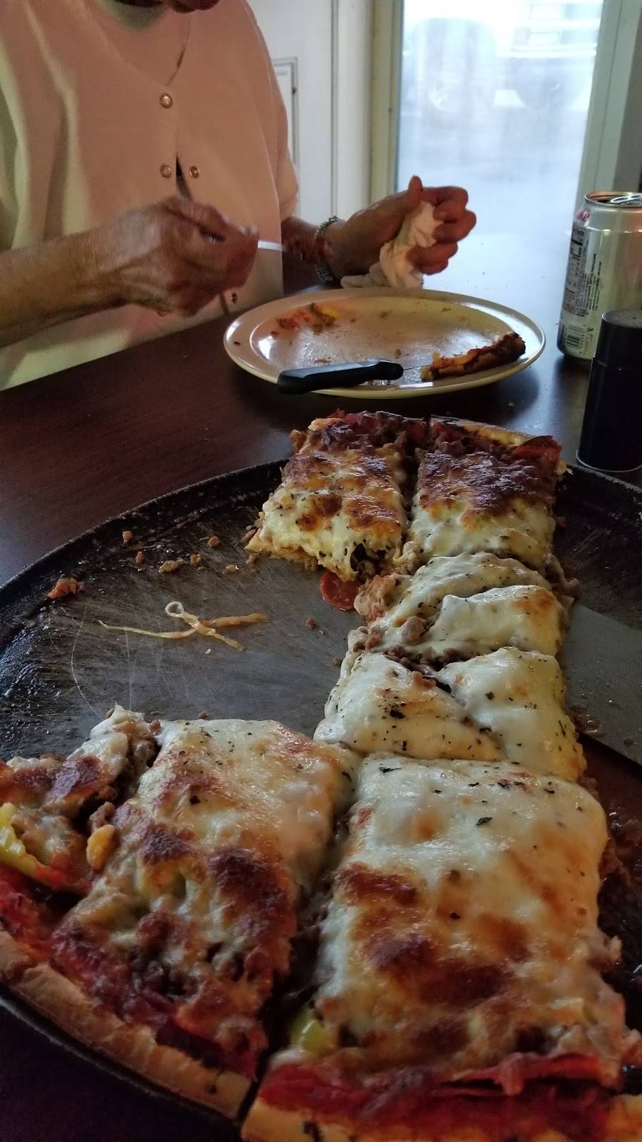 Xtrordinary Pizza | restaurant | 7639 Southeastern Ave, Indianapolis, IN 46239, USA | 3178622960 OR +1 317-862-2960