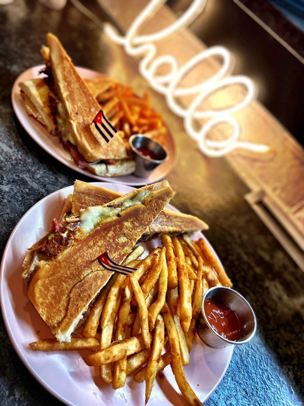 Spanglish Cocina+Bar | restaurant | 652 St Andrews Blvd, Charleston, SC 29407, USA | 8437249484 OR +1 843-724-9484