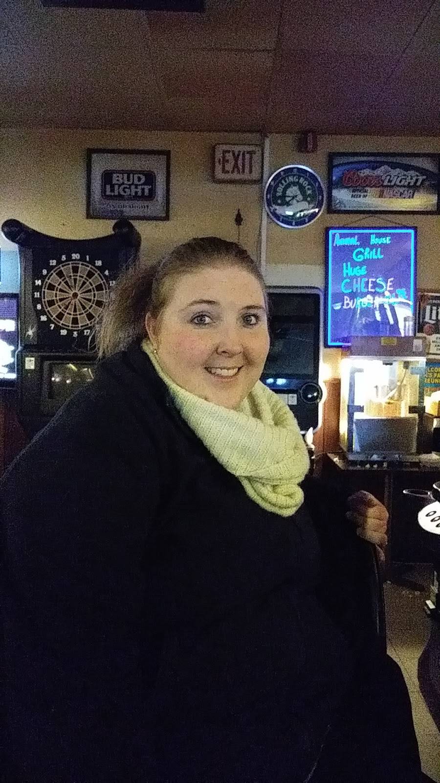 J Rs Family Reunion Bar | restaurant | 3401 State Hwy 13, Burnsville, MN 55337, USA | 9528944840 OR +1 952-894-4840