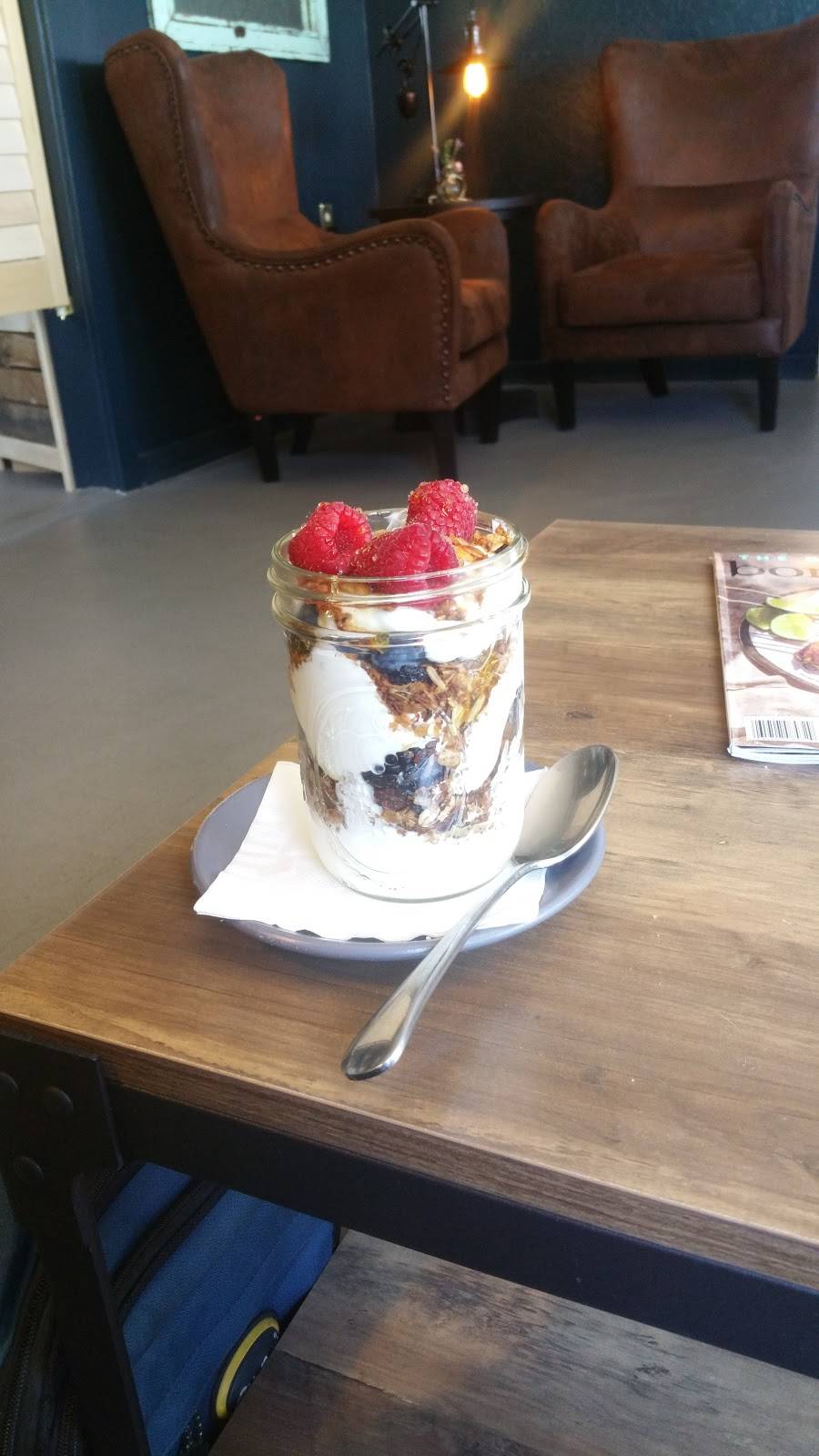 The Lucky Hen Larder | restaurant | 1095 Meadowvale Rd, Santa Ynez, CA 93460, USA | 8056919448 OR +1 805-691-9448