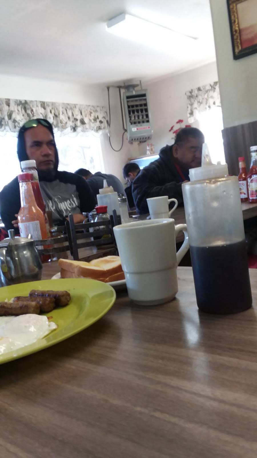 Tommys Restaurant | restaurant | 204 Cypress Ave, Marina, CA 93933, USA | 8314848797 OR +1 831-484-8797