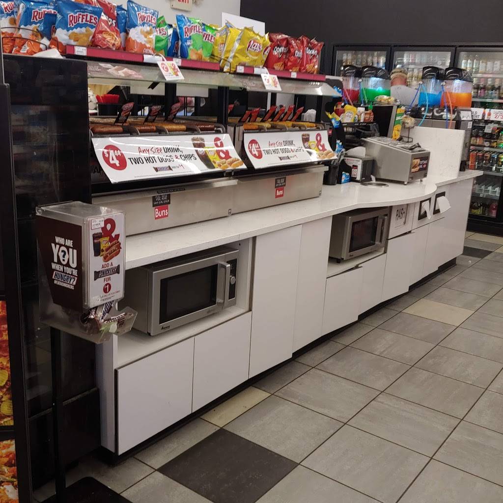 Kum & Go | meal takeaway | 13799 Pacific Cir, Longmont, CO 80504, USA | 9705354601 OR +1 970-535-4601