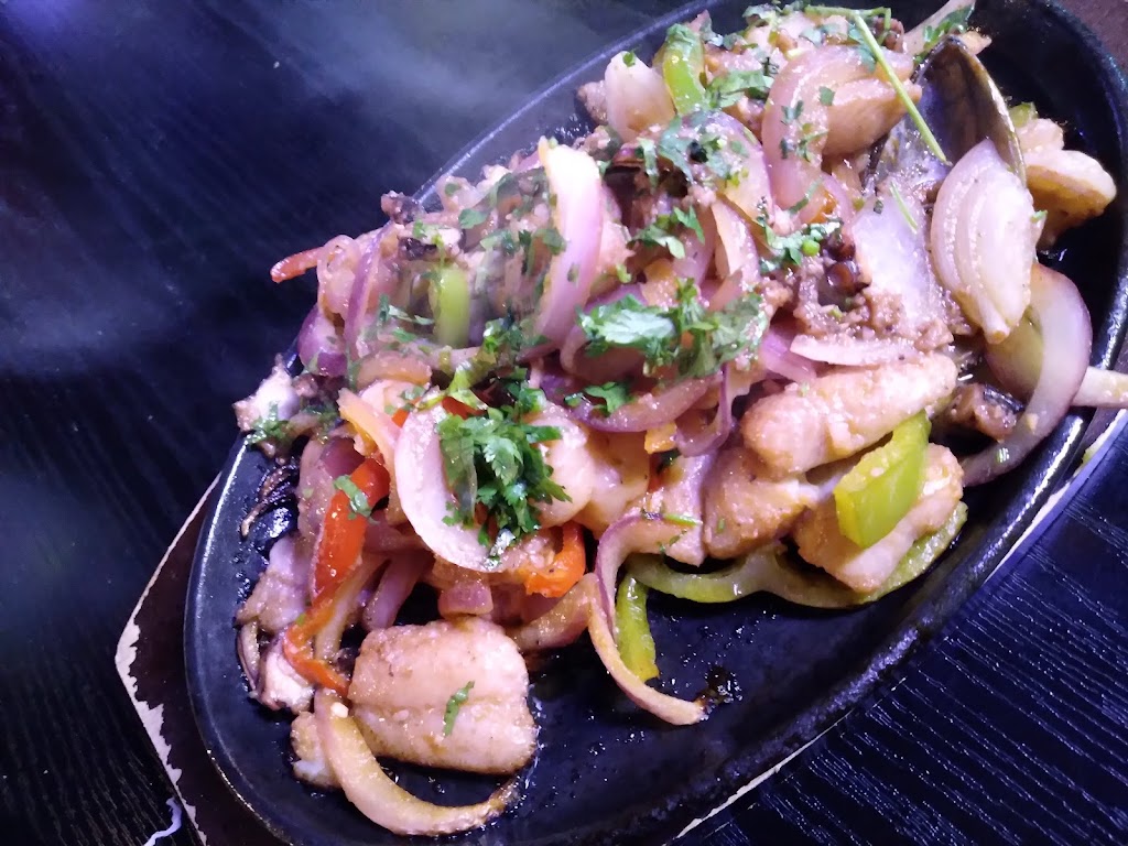 Gringo’s Mariscos & Wings | restaurant | 426 W Court St, San Bernardino, CA 92401, USA | 9093819777 OR +1 909-381-9777