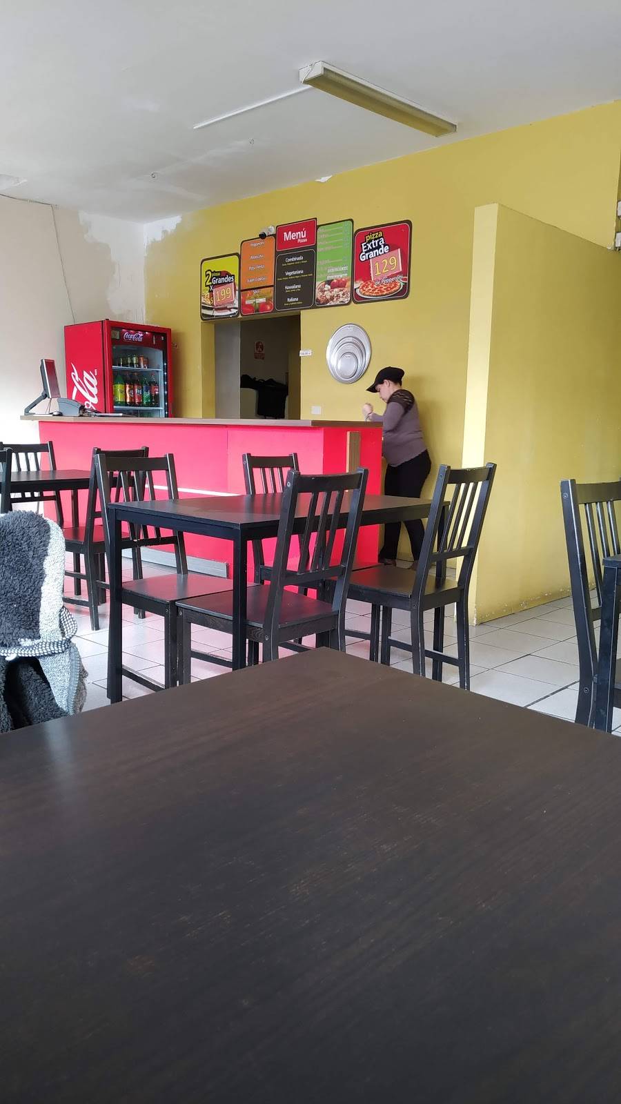 Pizza Break | restaurant | Av. Ruiz 876, Zona Centro, 22800 Ensenada, B.C., Mexico | 016461740222 OR +52 646 174 0222