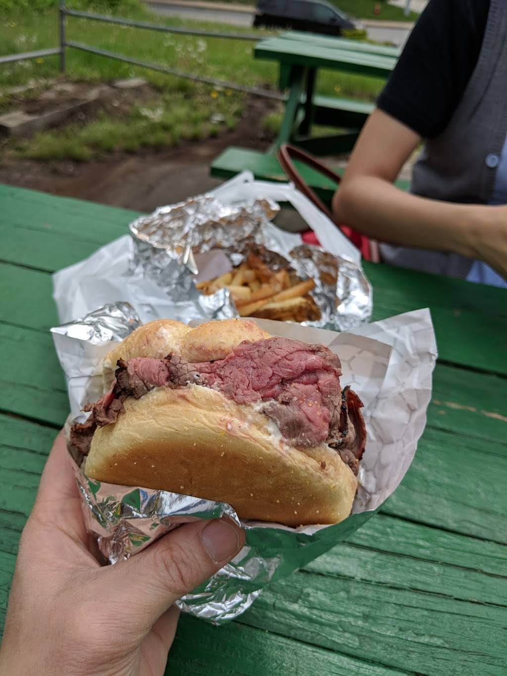 Pioneer Pit Beef | restaurant | N Rolling Rd &, Johnnycake Rd, Catonsville, MD 21228, USA | 4104550015 OR +1 410-455-0015