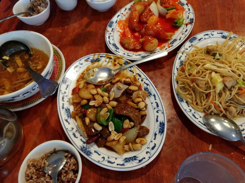 Toys Cafe | restaurant | 129 106th Ave NE, Bellevue, WA 98004, USA | 4254548815 OR +1 425-454-8815