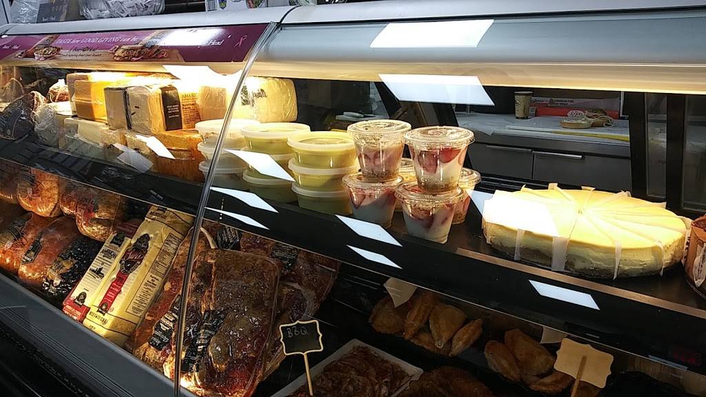 Tolins Gourmet Deli | restaurant | 2050 Clove Rd, Staten Island, NY 10304, USA | 7184423878 OR +1 718-442-3878