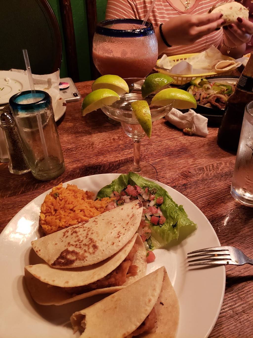 El Santo Coyote Mexican Restaurant & Bar | restaurant | 26115 S Dixie Hwy, Homestead, FL 33032, USA | 3052587383 OR +1 305-258-7383