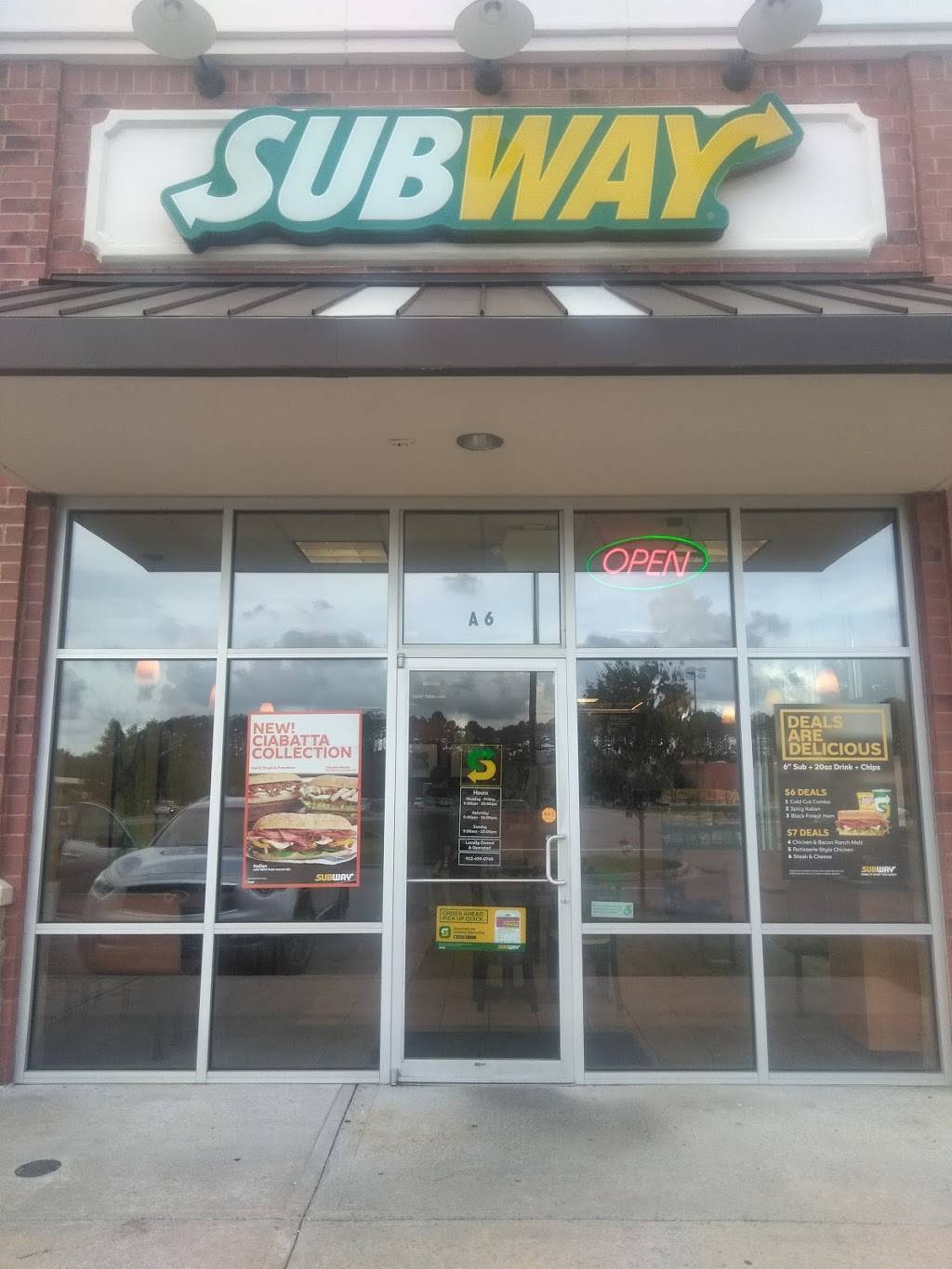 Subway | restaurant | 60 Exchange St, Richmond Hill, GA 31324, USA | 9124590748 OR +1 912-459-0748