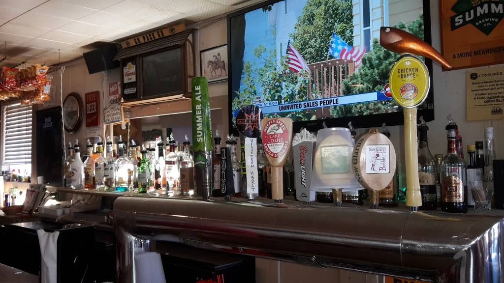 J & M Bar | restaurant | 127 W Main St, Belleville, WI 53508, USA | 6084243441 OR +1 608-424-3441