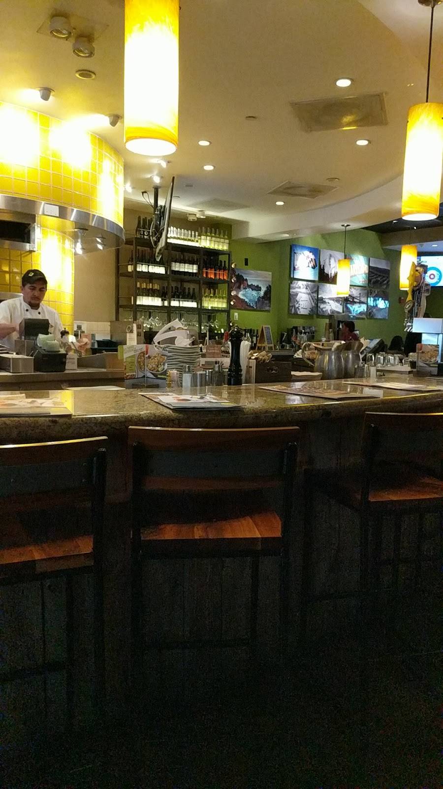 California Pizza Kitchen at Montgomery | restaurant | 7101 Democracy Blvd, Bethesda, MD 20817, USA | 3014695090 OR +1 301-469-5090