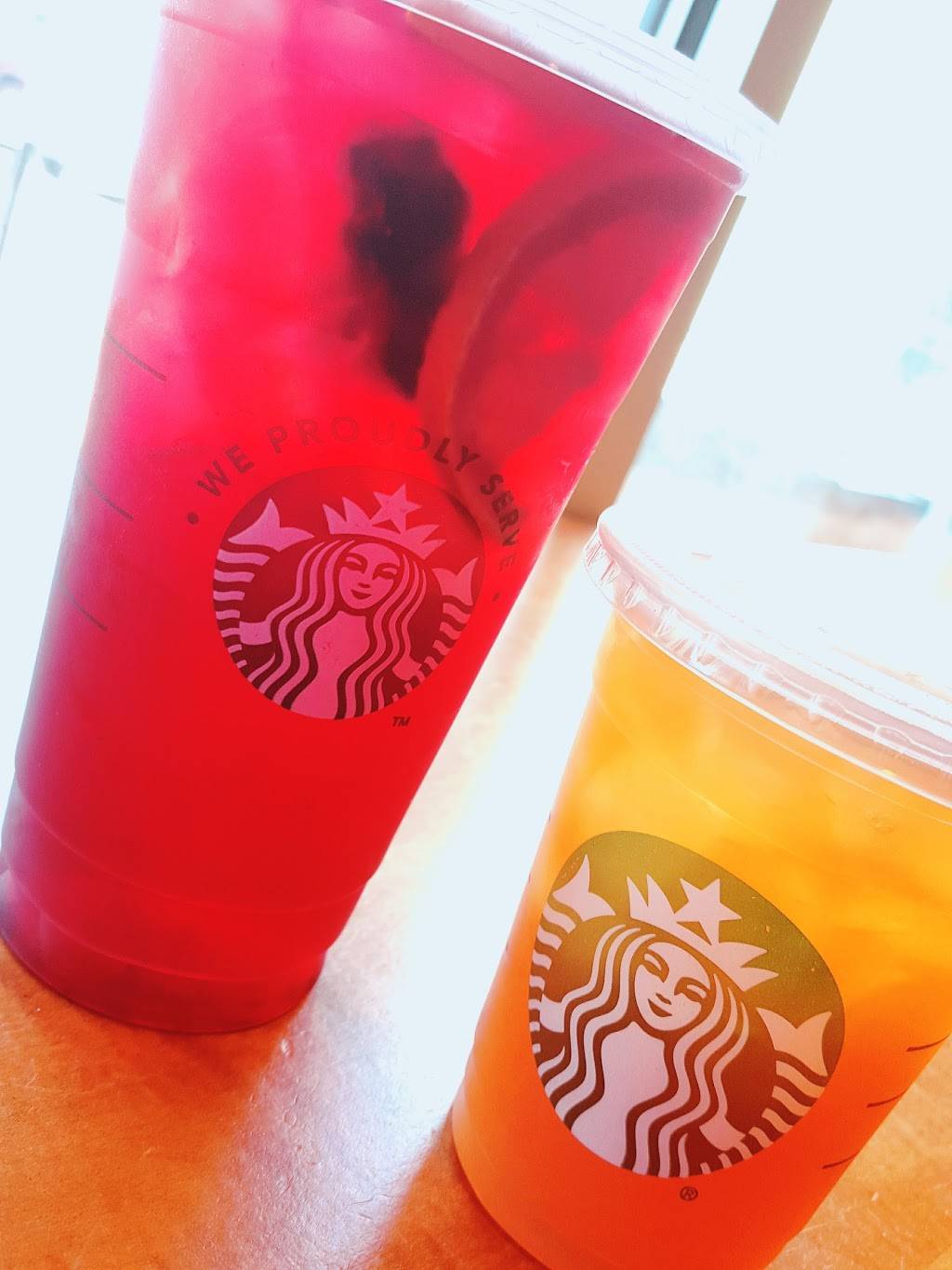 Starbucks | cafe | 4170 N Oakland Ave, Milwaukee, WI 53211, USA | 4149620132 OR +1 414-962-0132