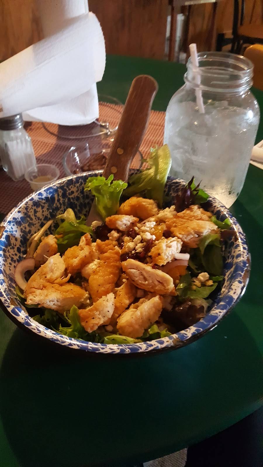 Goddards Barn ~N~ Grill | restaurant | 169 E Vienna St #1839, Anna, IL 62906, USA | 6188337444 OR +1 618-833-7444