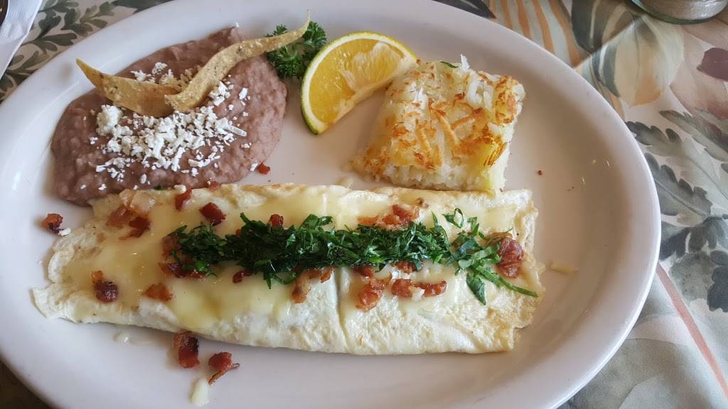 Las Cazuelitas Restaurant Bar | restaurant | Blvd Costero 609 Local 11-12, Zona Centro, 22800 Ensenada, B.C., Mexico | 016461757486 OR +52 646 175 7486