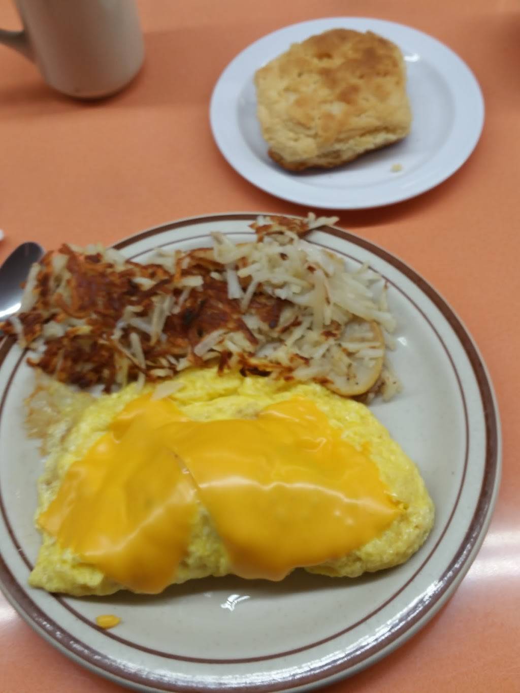 Jerrys Coffee Shop | restaurant | 4817 E Los Angeles Ave, Simi Valley, CA 93063, USA | 8055261652 OR +1 805-526-1652