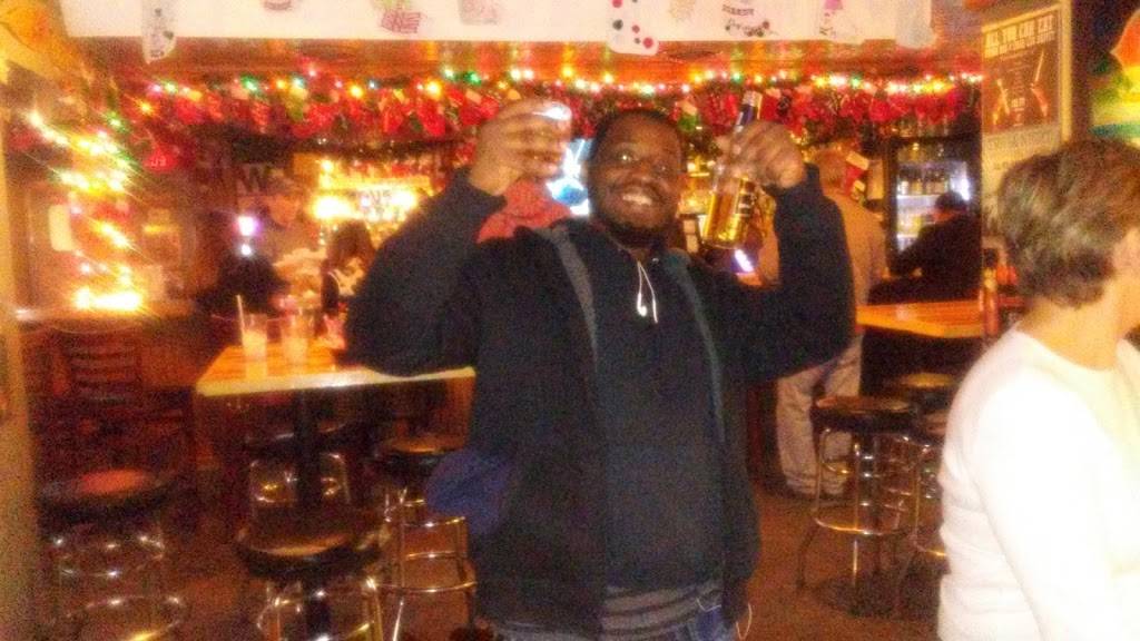 Hawthornes Backyard | restaurant | 1200 W Hawthorne Ln, West Chicago, IL 60185, USA | 6302936700 OR +1 630-293-6700