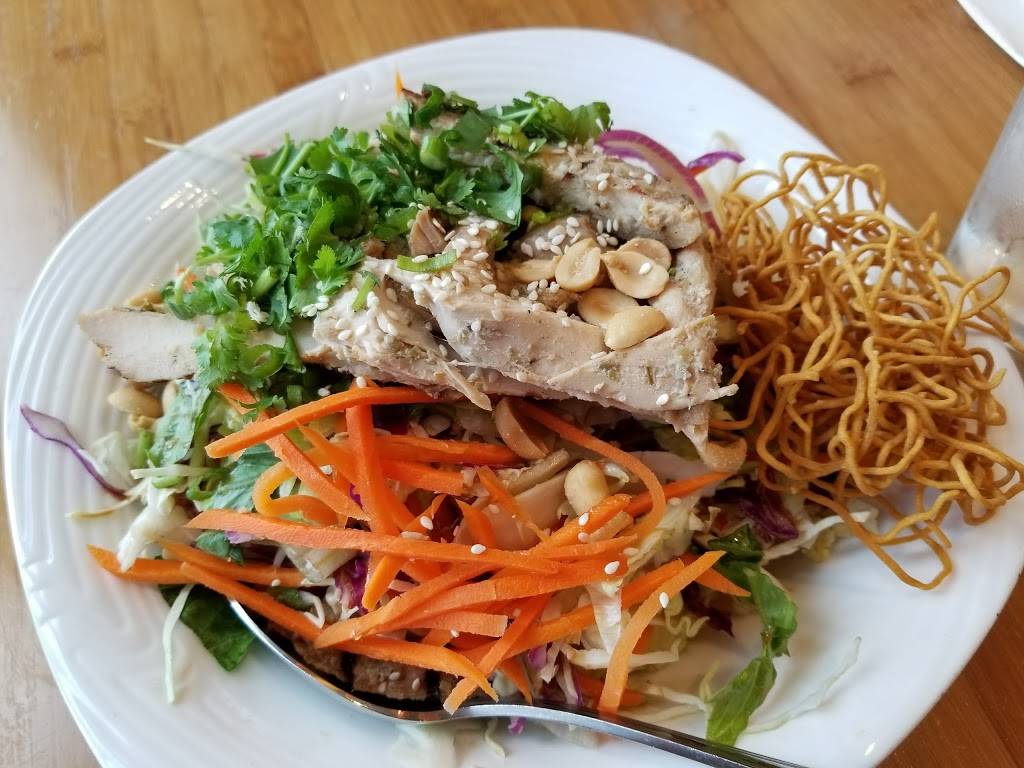 Star Ginger | restaurant | 3101 Folsom Blvd, Sacramento, CA 95816, USA | 9162318888 OR +1 916-231-8888