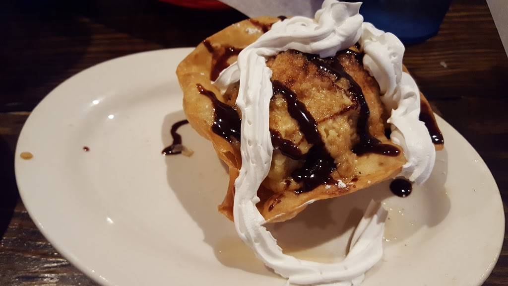 Sombreros Bar & Grill | restaurant | 405 US-79, Henderson, TX 75652, USA | 9033928227 OR +1 903-392-8227