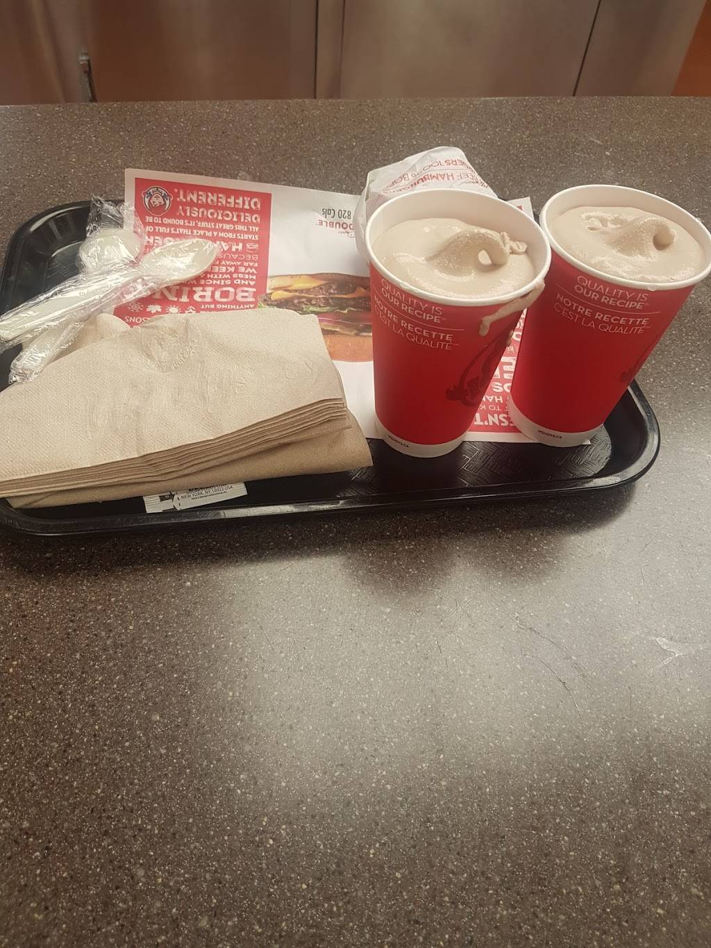 Wendys | restaurant | 2456 Bank St, Ottawa, ON K1A 0A1, Canada | 6137387980 OR +1 613-738-7980