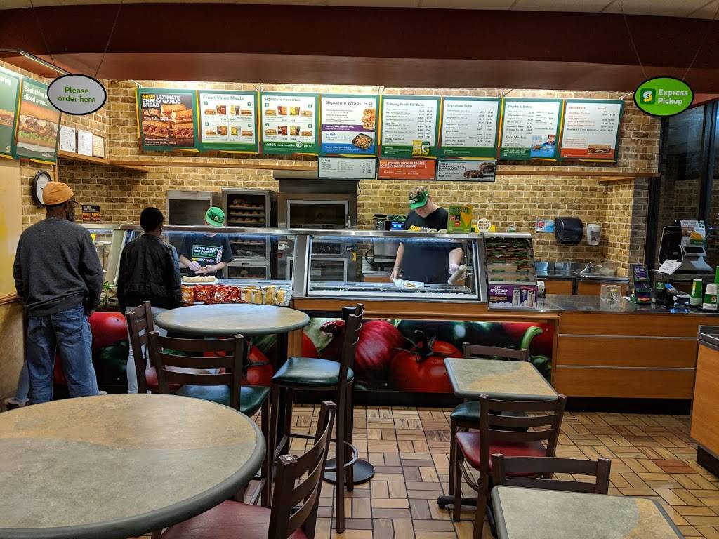 Subway Restaurants | restaurant | 1757 Parkview Dr, Chesapeake, VA 23320, USA | 7575231842 OR +1 757-523-1842