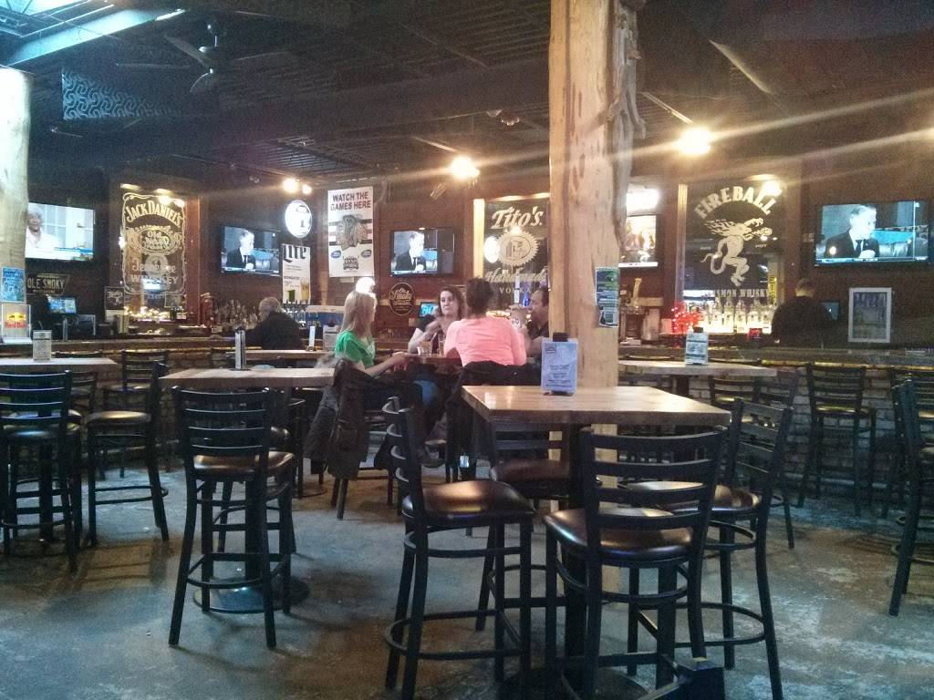 Rockin Horse Saloon & Grill | restaurant | 5200 W 159th St, Oak Forest, IL 60452, USA | 7086874100 OR +1 708-687-4100