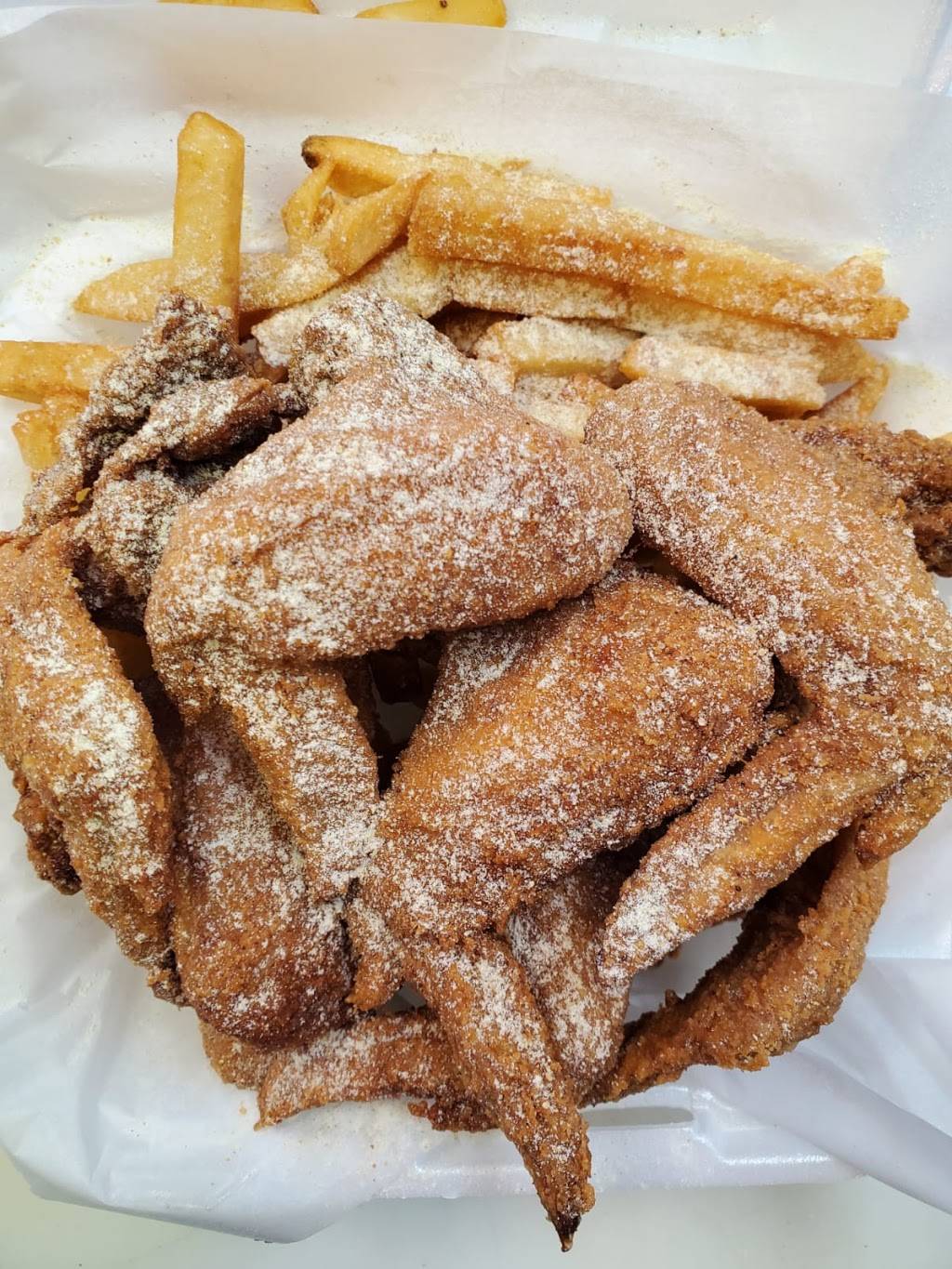 Fish Express | restaurant | 2463 Harrison Ave, Cincinnati, OH 45211, USA | 5136613000 OR +1 513-661-3000