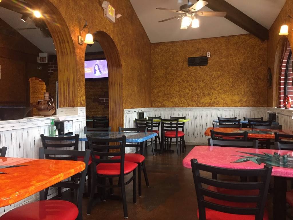 Taqueria restaurante el Mezcal | restaurant | 1310 N Lewis Ave, Waukegan, IL 60085, USA | 2246378095 OR +1 224-637-8095