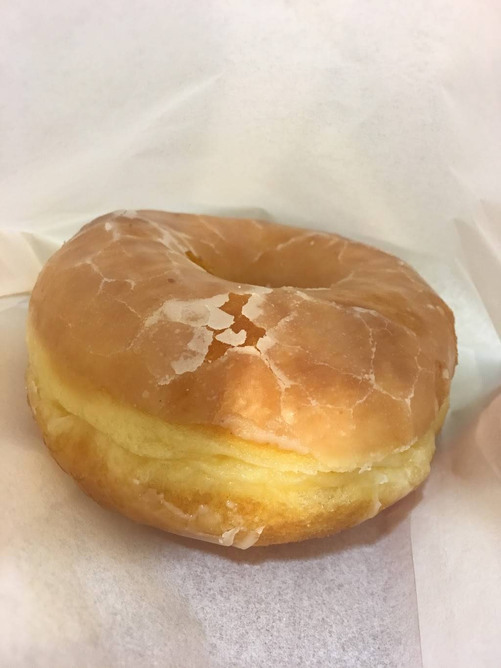 Spudnuts Donuts Isla Vista | bakery | 6530 Seville Rd #101, Isla Vista, CA 93117, USA | 8058454517 OR +1 805-845-4517