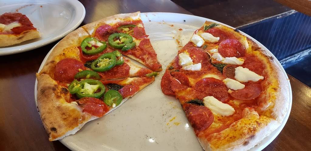 Ducas Neapolitan Pizza | restaurant | 12229 Voyager Pkwy, Colorado Springs, CO 80921, USA | 7194873200 OR +1 719-487-3200