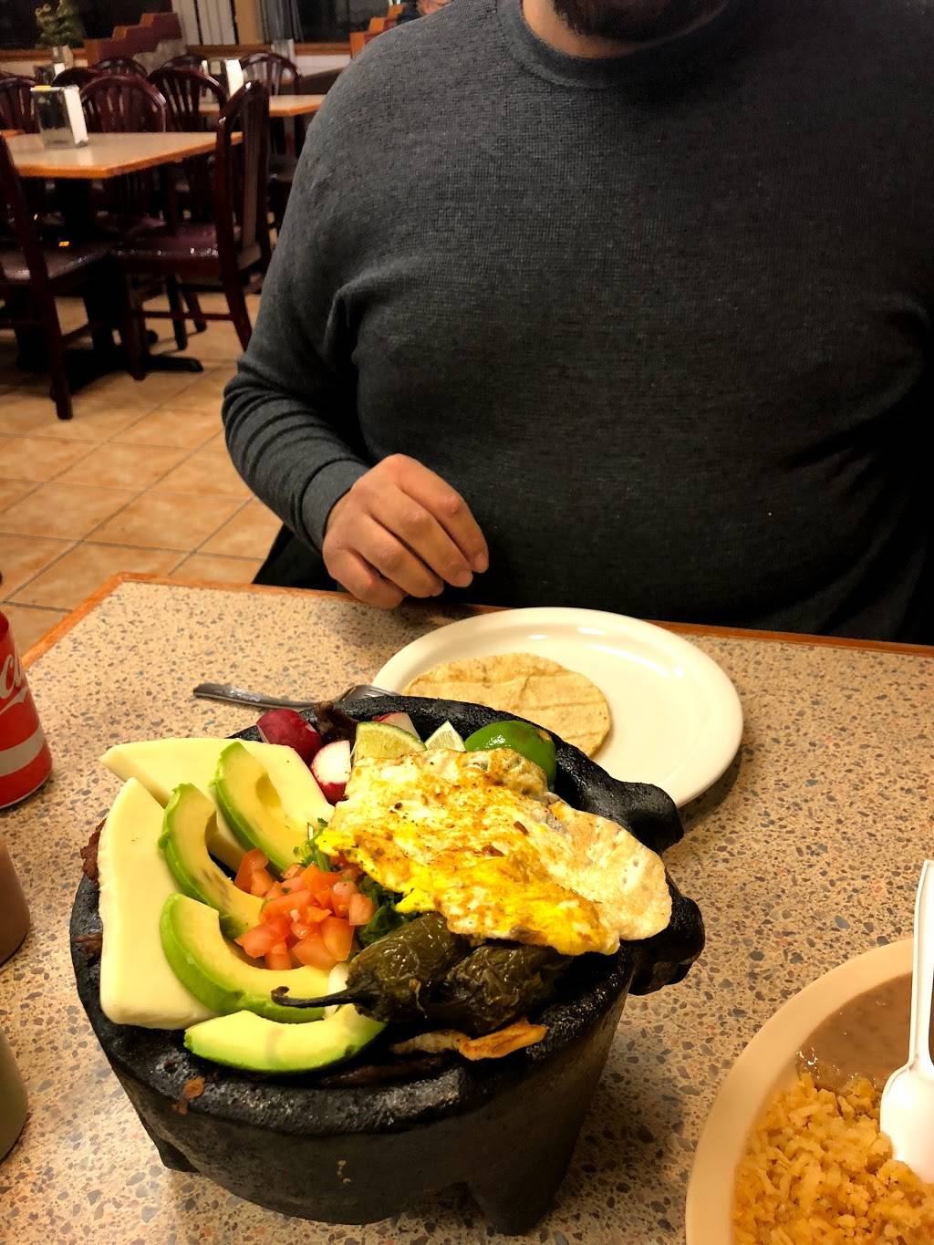 Taqueria El Charro | restaurant | 1605 Washington St, Waukegan, IL 60085, USA | 8475990600 OR +1 847-599-0600