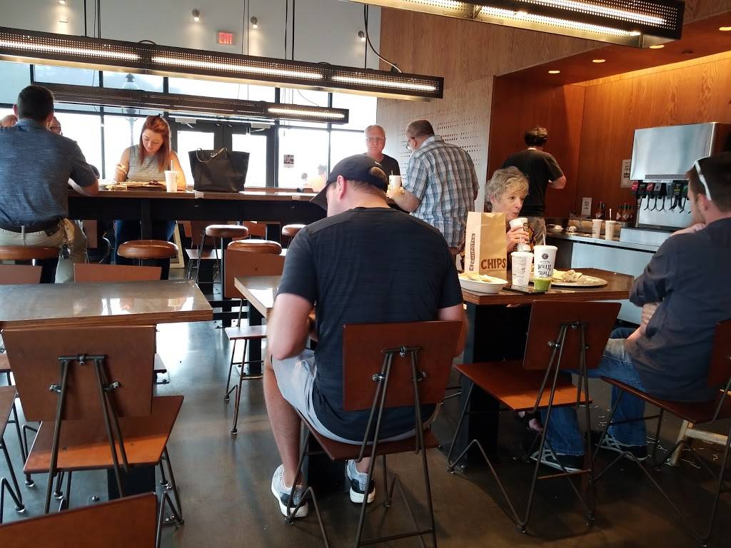 Chipotle Mexican Grill | restaurant | 93 Carothers Rd, Newport, KY 41071, USA | 8594314300 OR +1 859-431-4300