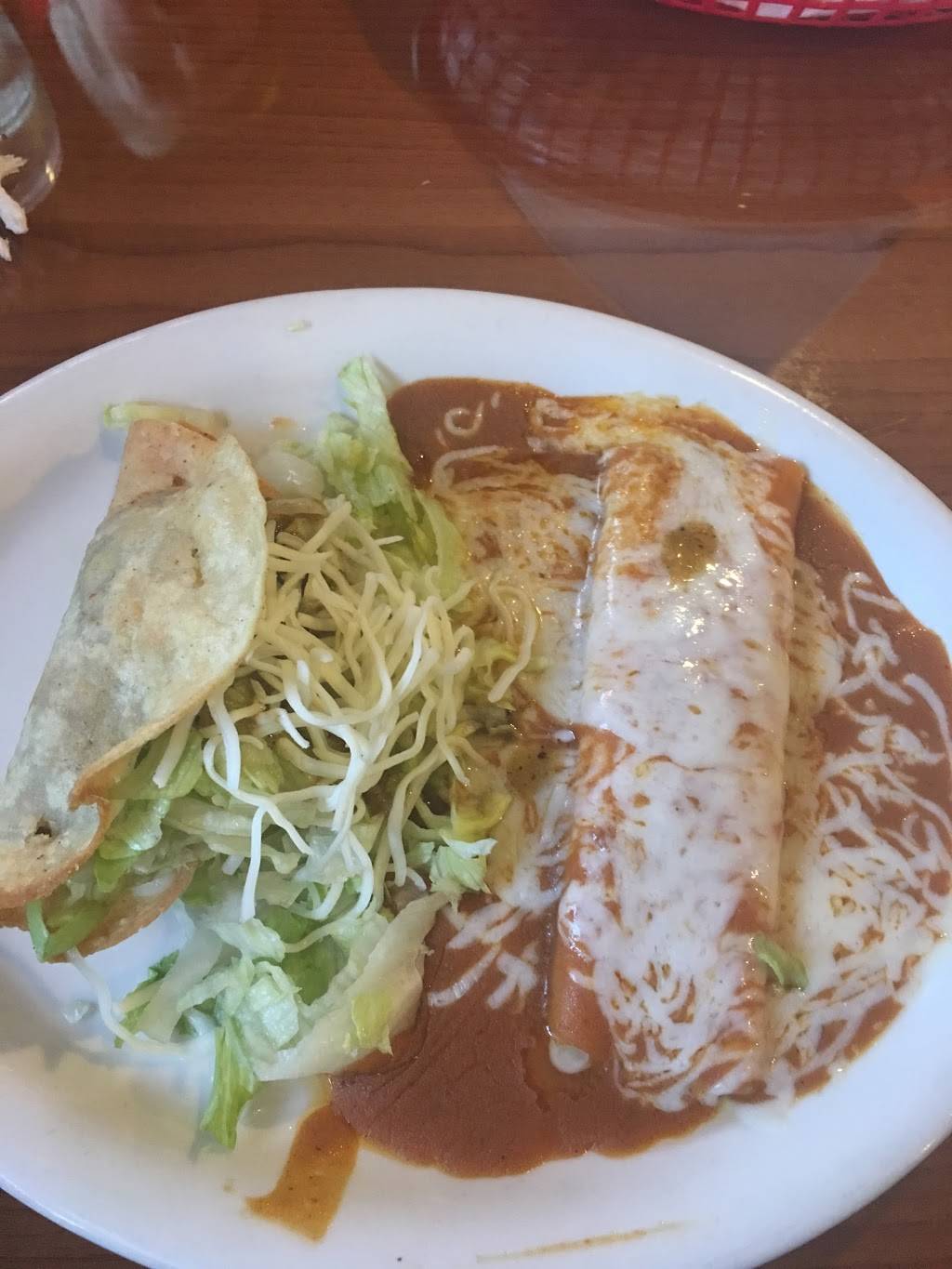 Charlys Restaurant | restaurant | 4549 Imperial Hwy, Inglewood, CA 90304, USA | 3103302697 OR +1 310-330-2697