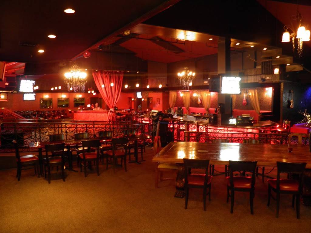Gaslamp Music + Bar + Kitchen | night club | 6251 CA-1, Long Beach, CA 90803, USA | 5625964718 OR +1 562-596-4718