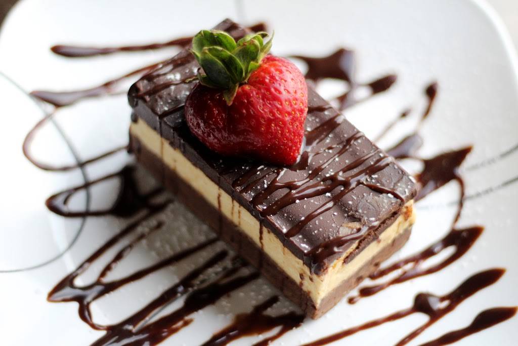 Ramonas Table | restaurant | 17 Squires Street Square NE, Rockford, MI 49341, USA | 6169517100 OR +1 616-951-7100