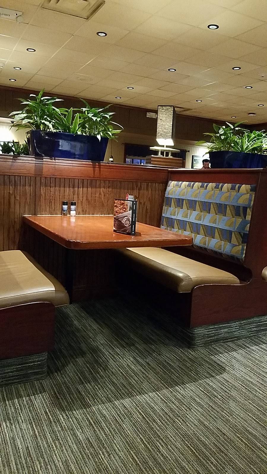 Red Lobster | restaurant | 4401 N Cumberland Ave, Norridge, IL 60706, USA | 7084567966 OR +1 708-456-7966