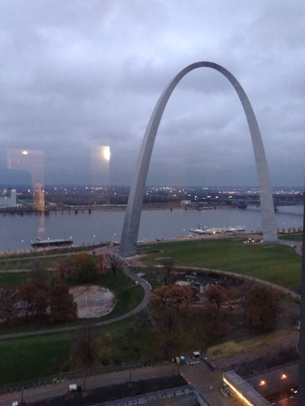 Arkansas Fried Chicken | restaurant | 4656 Dr Martin Luther King Dr, St. Louis, MO 63113, USA | 3145311906 OR +1 314-531-1906