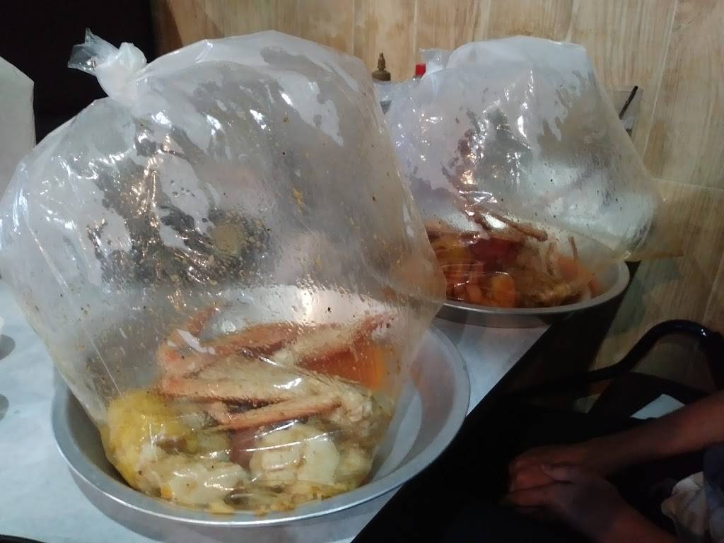 Red Crab Juicy Seafood - Lake Worth | restaurant | D 01, 6177 Jog Rd #04, Lake Worth, FL 33467, USA | 5616318638 OR +1 561-631-8638