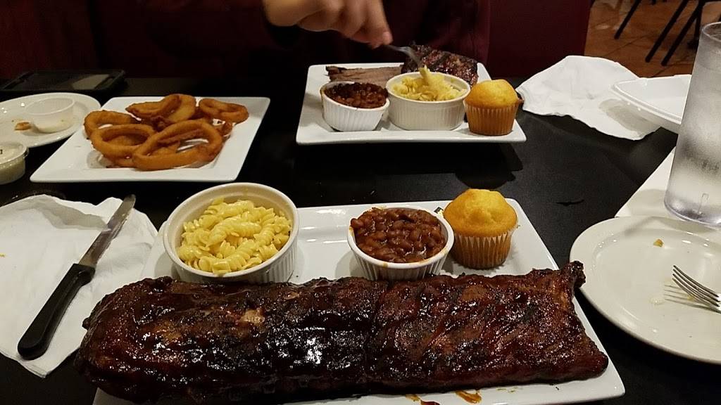 Smokin Gs BBQ Catering | restaurant | 25 W Main St, Marshalltown, IA 50158, USA | 6417534147 OR +1 641-753-4147