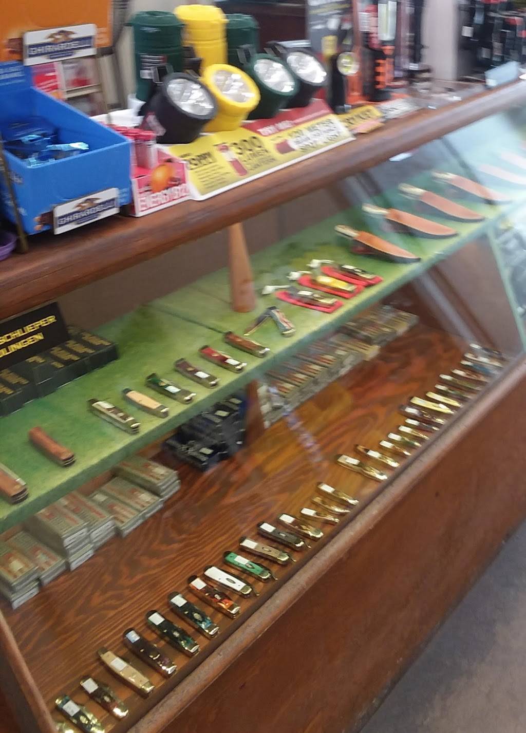 Colony General Store | restaurant | 1814 FM 645, Tennessee Colony, TX 75861, USA | 9039282611 OR +1 903-928-2611