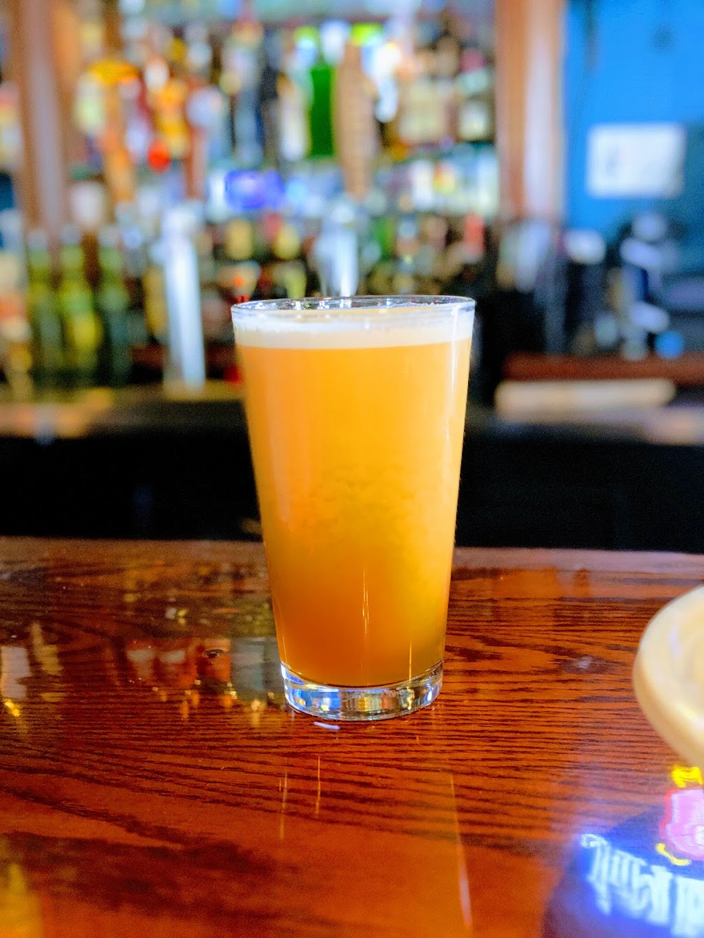 The Blue Room Bar | restaurant | 8145 SE 82nd Ave, Portland, OR 97266, USA | 5034219815 OR +1 503-421-9815