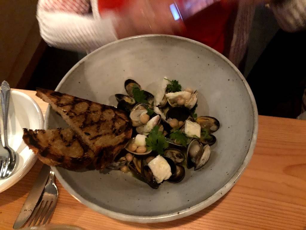 Hitchcock | restaurant | 133 Winslow Way E #100, Bainbridge Island, WA 98110, USA | 2062013789 OR +1 206-201-3789