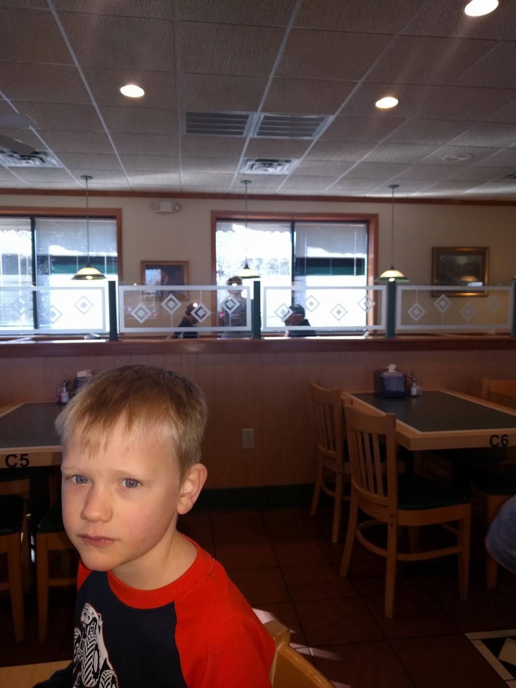 Dinos Family Restaurant | restaurant | 775 E Butler Rd, Mauldin, SC 29662, USA | 8642866522 OR +1 864-286-6522