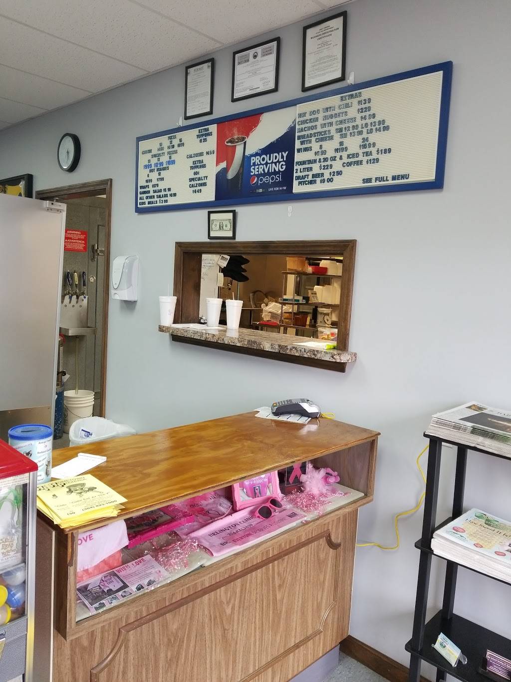 Hometown Pizzeria | restaurant | 101 Crim Ave, Belington, WV 26250, USA | 3048231000 OR +1 304-823-1000